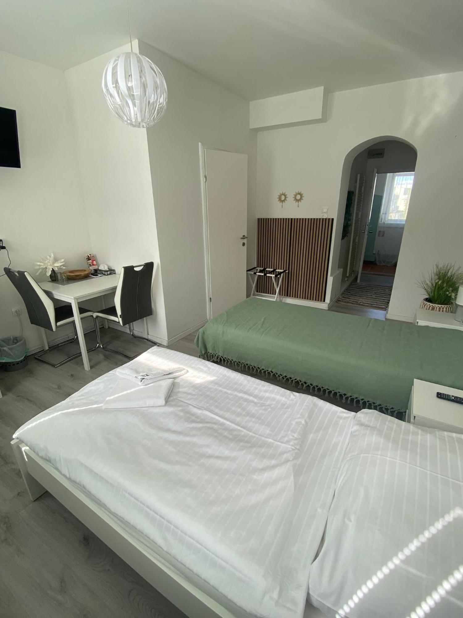 Pension Lizzi Viena Exterior foto